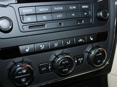 2013款 1.8TSI DSG 御尊版