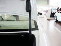 2013款 1.8TSI DSG 御尊版
