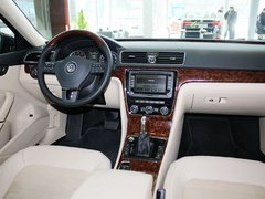 帕萨特 2013款 1.8TSI DSG 至尊版