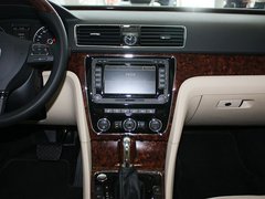 帕萨特 2013款 1.8TSI DSG 至尊版