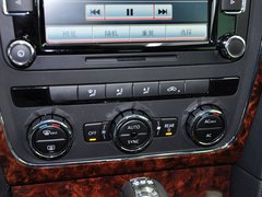 2013款 2.0TSI DSG 御尊版
