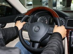 2013款 2.0TSI DSG 至尊版