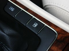 2013款 2.0TSI DSG 至尊版