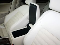 2013款 2.0TSI DSG 至尊版