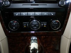 2013款 2.0TSI DSG 至尊版