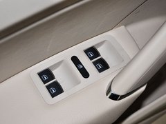 2013款 3.0L DSG V6 旗舰尊享版