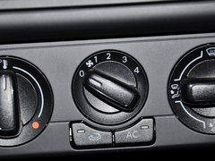 2013款 1.4L 手动 舒适版