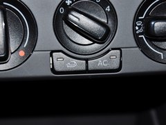2013款 1.4L 手动 舒适版