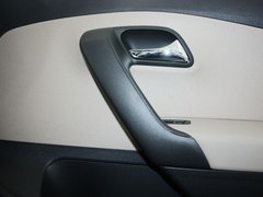 2013款 1.6L 自动 豪华版