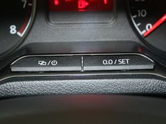 2013款 1.6L 自动 豪华版