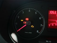 2013款 1.6L 自动 豪华版