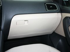 2013款 1.6L 自动 豪华版