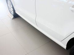2013款 1.6L 自动 豪华版