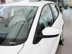 2013款 1.6L 自动 豪华版
