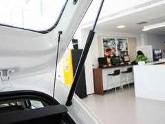 2013款 1.6L 自动 豪华版