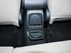 2013款 1.6L 自动 豪华版
