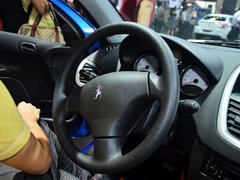 2013款 CROSS 1.6L 自动 品乐型