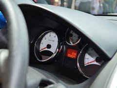 2013款 CROSS 1.6L 自动 品乐型