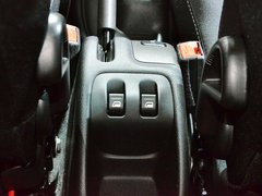 2013款 CROSS 1.6L 自动 品乐型