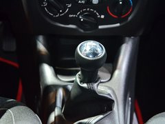 2013款 CROSS 1.6L 自动 品乐型