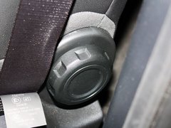 2013款 2.2T 自动 SD4 SE柴油款 5座