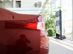 2013款 2.4L 自动 豪华版