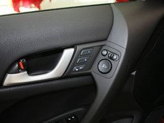 2013款 2.4L 自动 豪华版