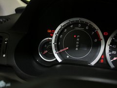 2013款 2.4L 自动 豪华版