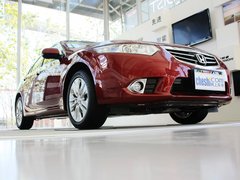 2013款 2.4L 自动 豪华版