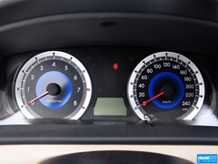 2013款 1.6L 手动 卓越版