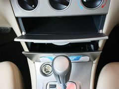 2013款 1.6L 自动 卓越版