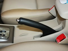 2013款 1.6L 自动 卓越版