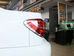 2013款 1.6L 自动 卓越版