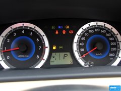 2013款 1.6L 自动 卓越版