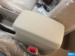 2013款 1.6L 自动 卓越版