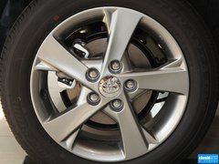 2013款 1.6L 手动 豪华版