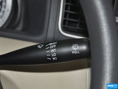 2013款 1.6L 手动 豪华版