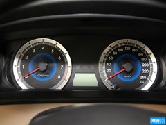 2013款 1.6L 手动 豪华版
