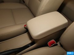 2013款 1.6L 手动 豪华版