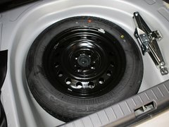 2013款 1.6L 自动 豪华版