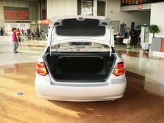 2013款 1.6L 自动 豪华版