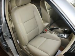 2013款 1.6L 自动 豪华版