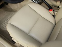 2013款 1.6L 自动 豪华版
