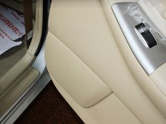 2013款 1.6L 自动 豪华版