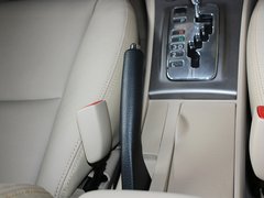 2013款 1.6L 自动 豪华版