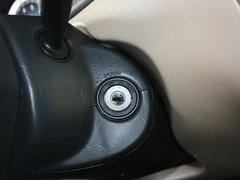 2013款 1.6L 自动 豪华版