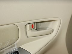 2013款 1.6L 自动 豪华版