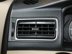 2013款 1.6L 自动 豪华版