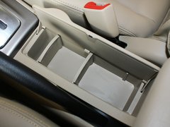 2013款 1.6L 自动 豪华版