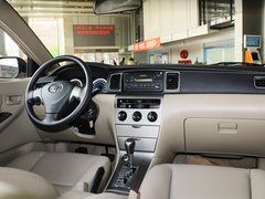2013款 1.6L 自动 豪华版